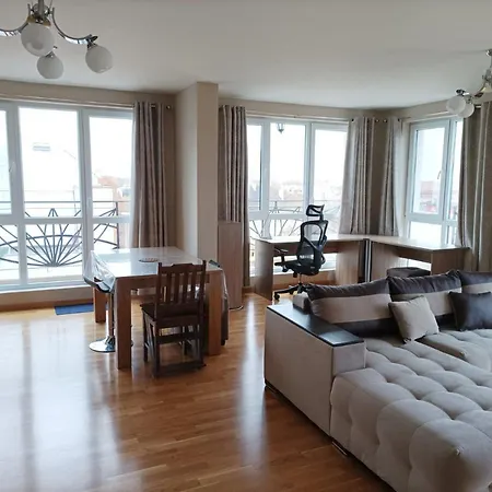 Апартамент Two Bedroom 46- Trakia 54 а