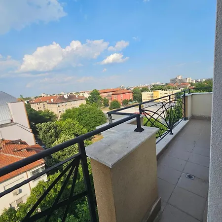 Two Bedroom 46- Trakia 54 а Апартамент