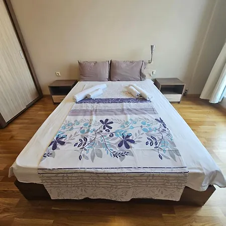 Two Bedroom 46- Trakia 54 а *