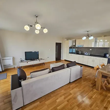 Two Bedroom 46- Trakia 54 а Апартамент *