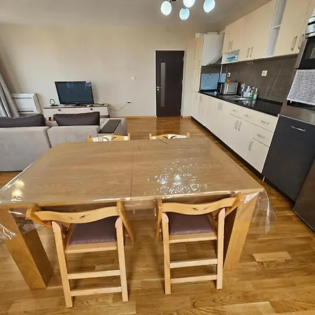 Two Bedroom 46- Trakia 54 а *