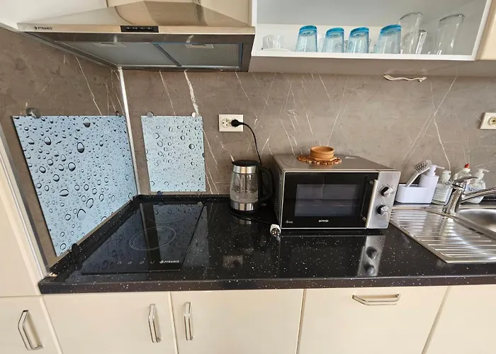 Two Bedroom 46- Trakia 54 а *