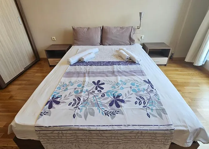 Two Bedroom 46- Trakia 54 а *