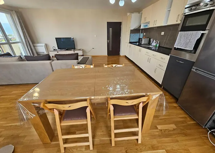 Two Bedroom 46- Trakia 54 а *